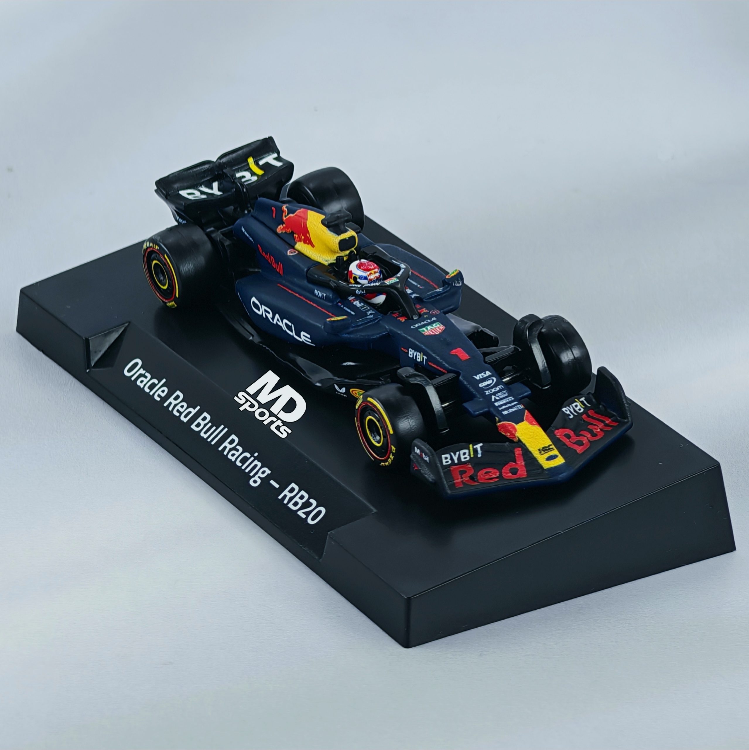 RedBull RB20 2024 #1 Max Verstappen HotWheels Premium 1:64