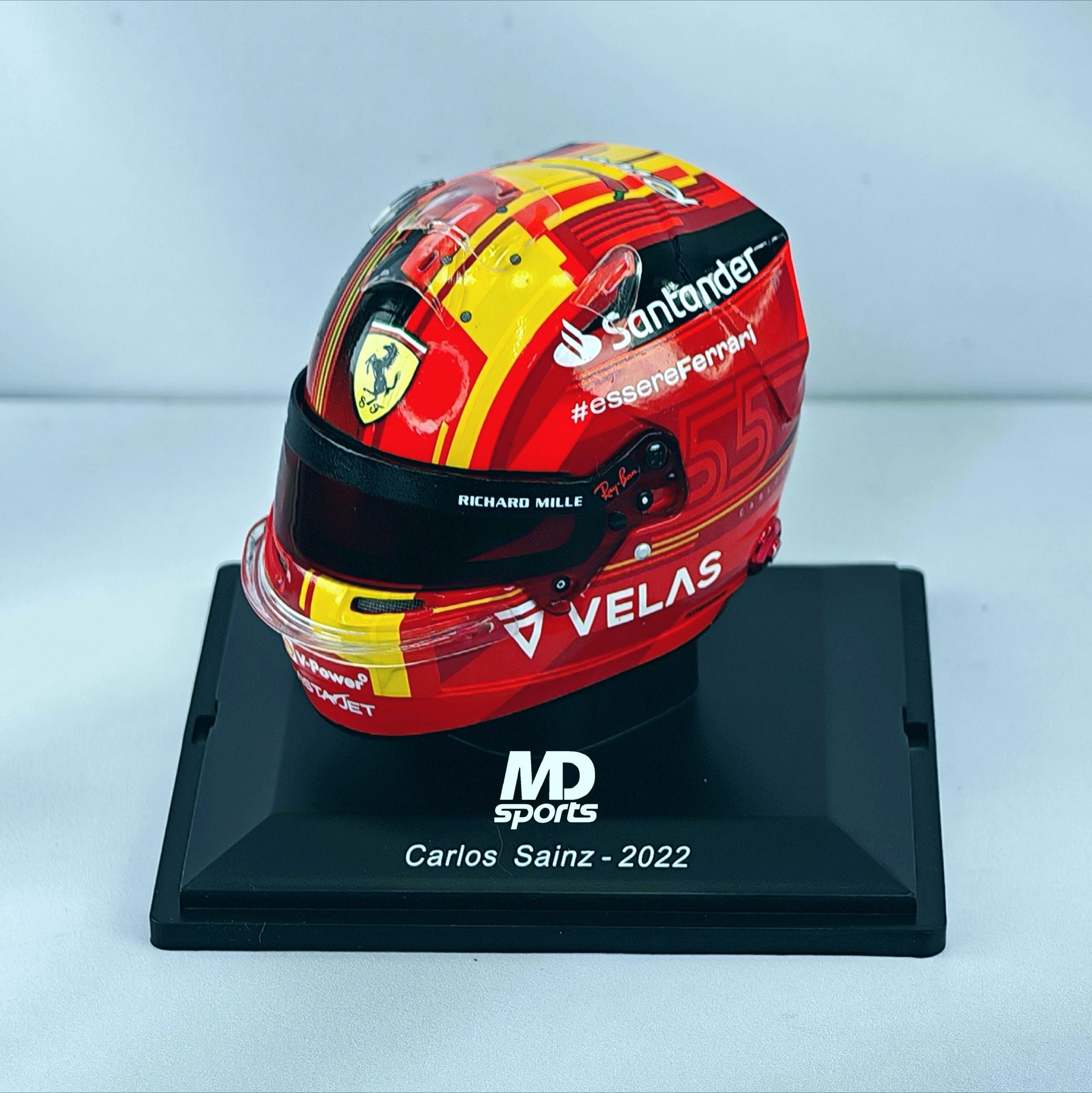 Casco Formula 1 Carlos Sainz Ferrari 2022 GP España Spark 1:5