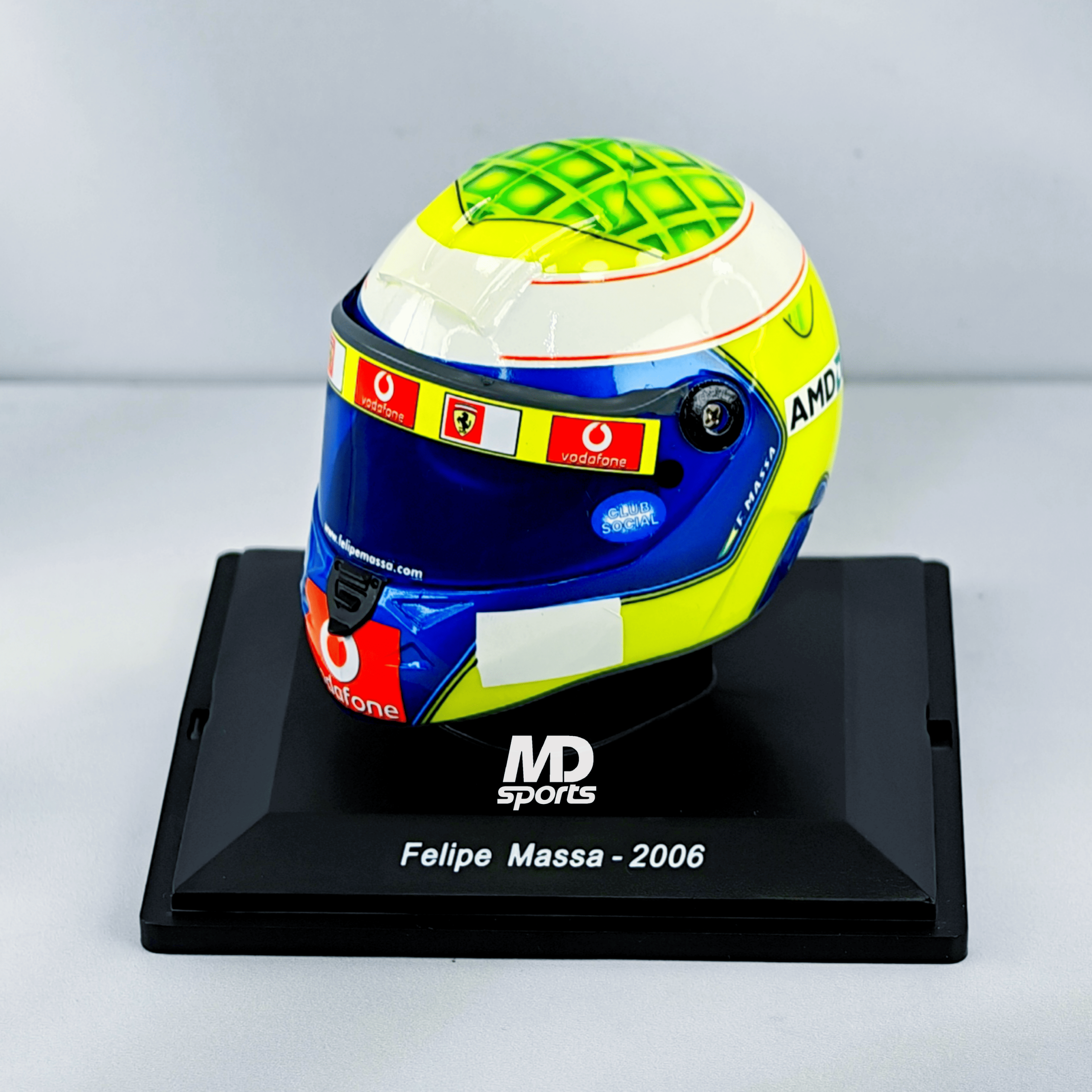 Casco Formula 1 Scuderia Ferrari Felipe Massa 2006 Spark 1:5