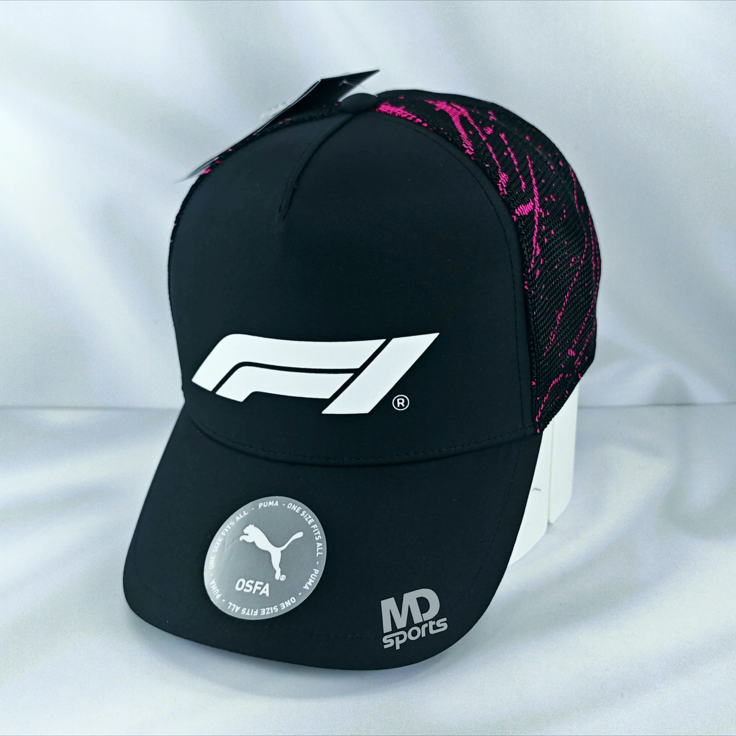 Gorro Oficial Formula 1 Logotipo F1 Negro Splash Rosa 2025