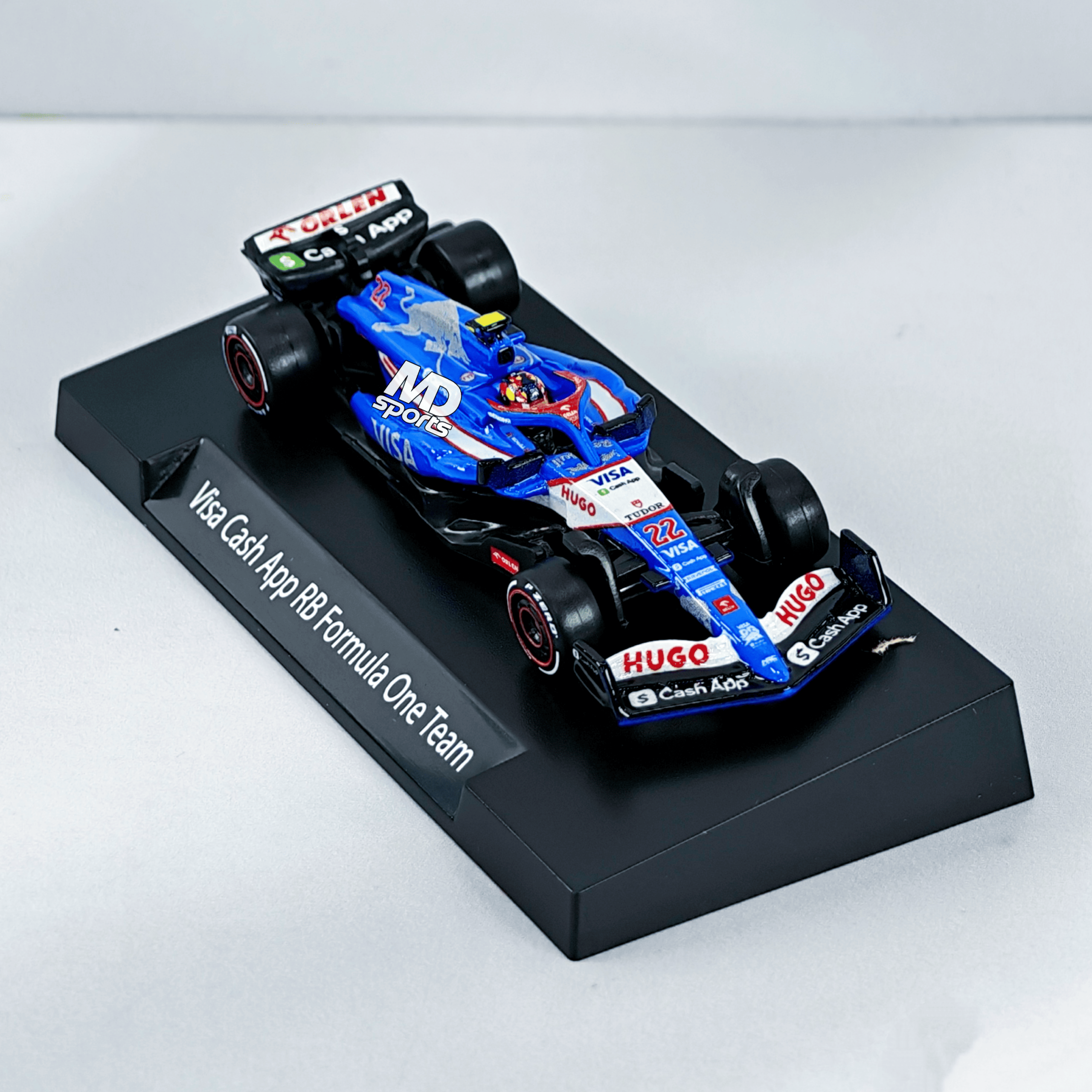 Visa Cash RB #22 Yuki Tsunoda 2024 HotWheels Premium 1:64 - Imagen 4