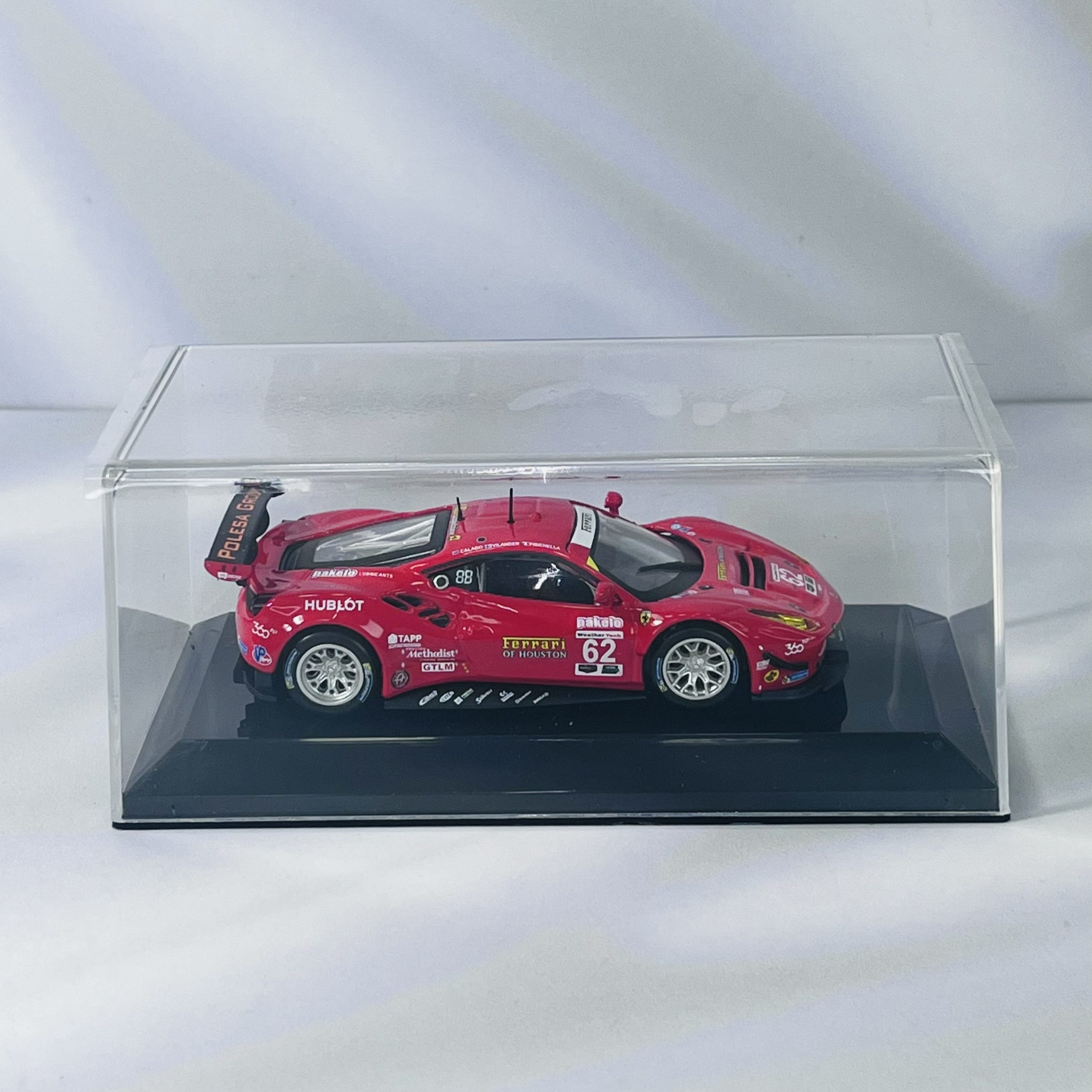 Ferrari 488 GTE 2017 #62 Caja Acrilica Burago 1:43