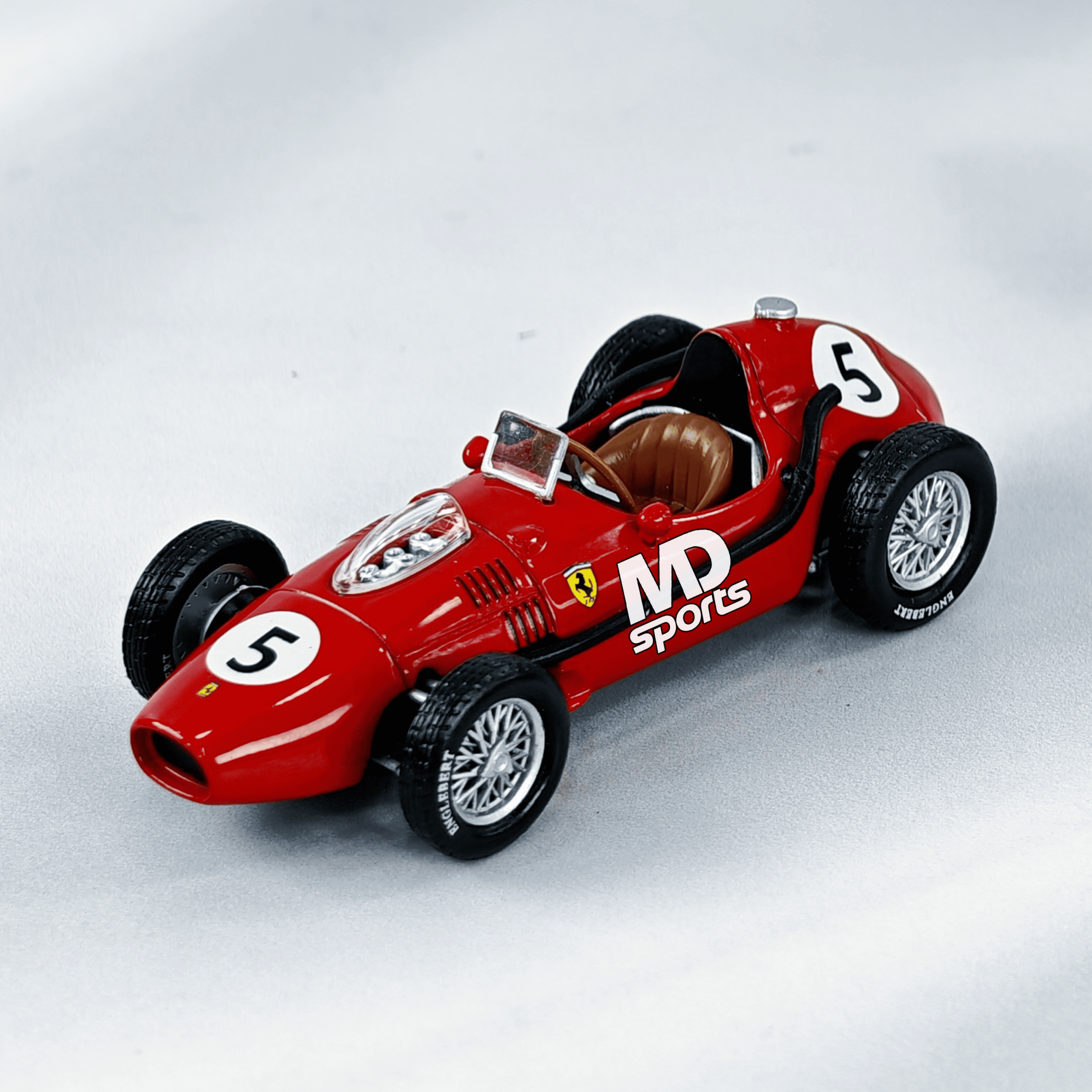 Ferrari 246 F1 1958 #5 Mike Hawthorn Caja Acrilica Altaya 1:43 - Imagen 4