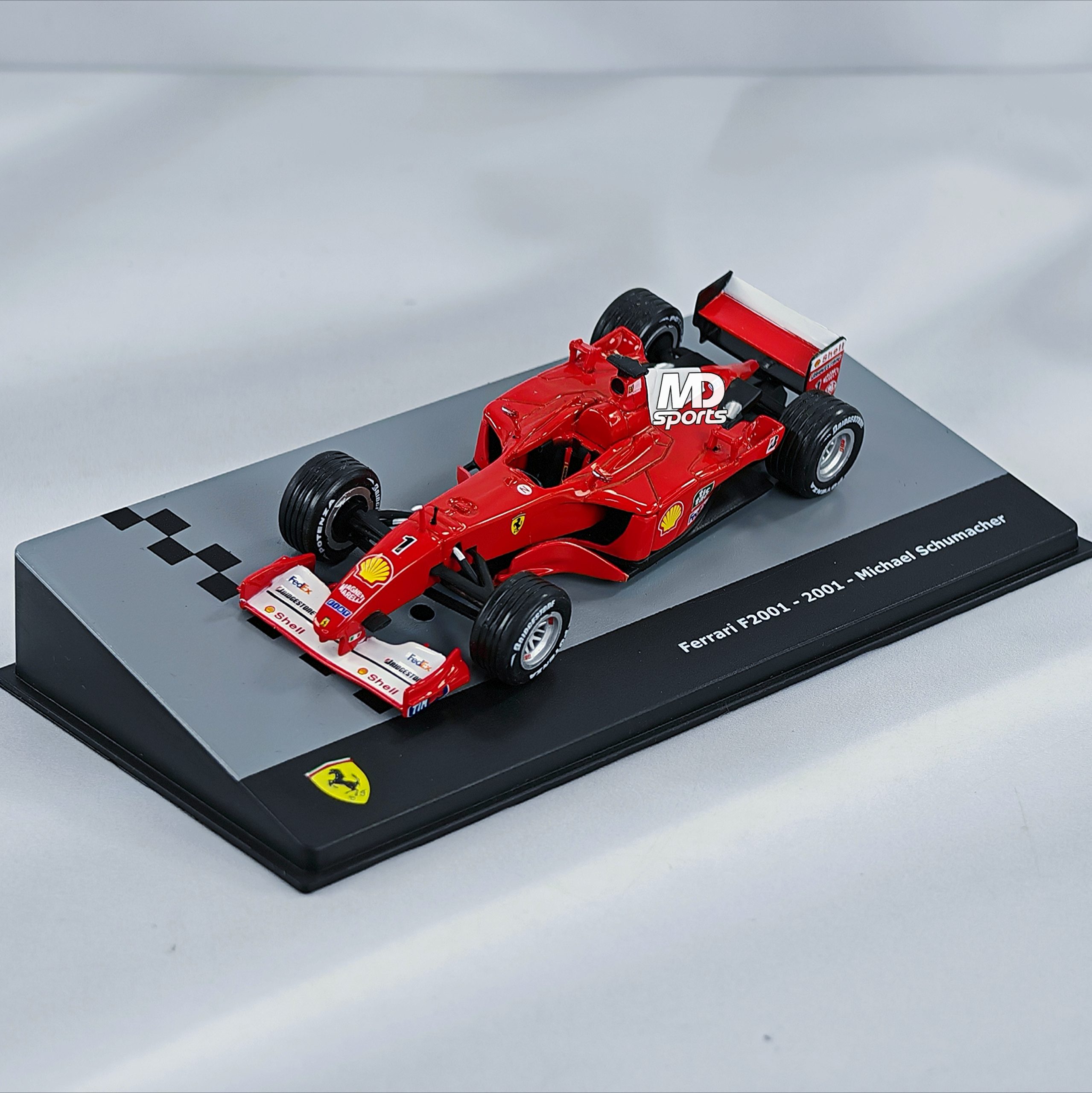 Ferrari F2001 2001 #1 Michael Schumacher Caja Acrilica IXO 1:43