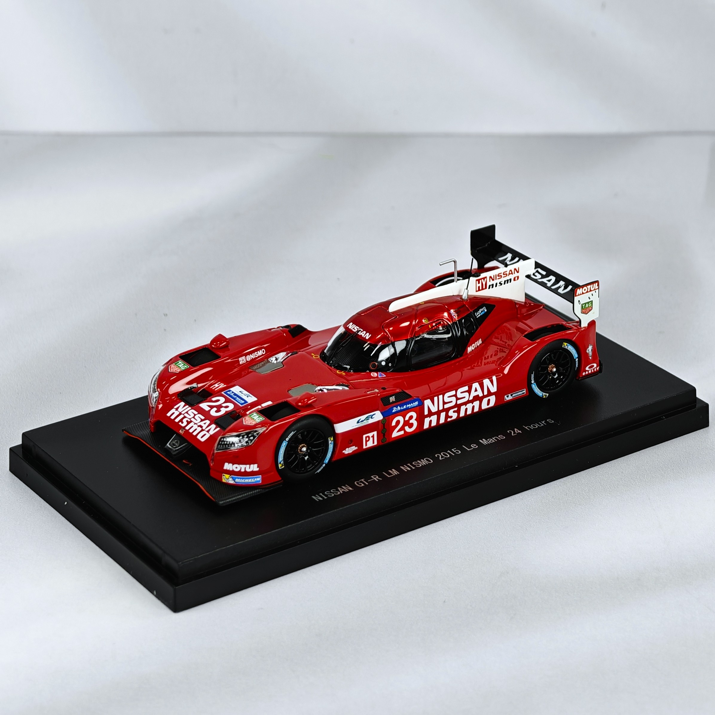Nissan GTR LM Nismo LeMans 2015 #23 Jann Mardenborough Caja Acrilica Ebbro 1:43