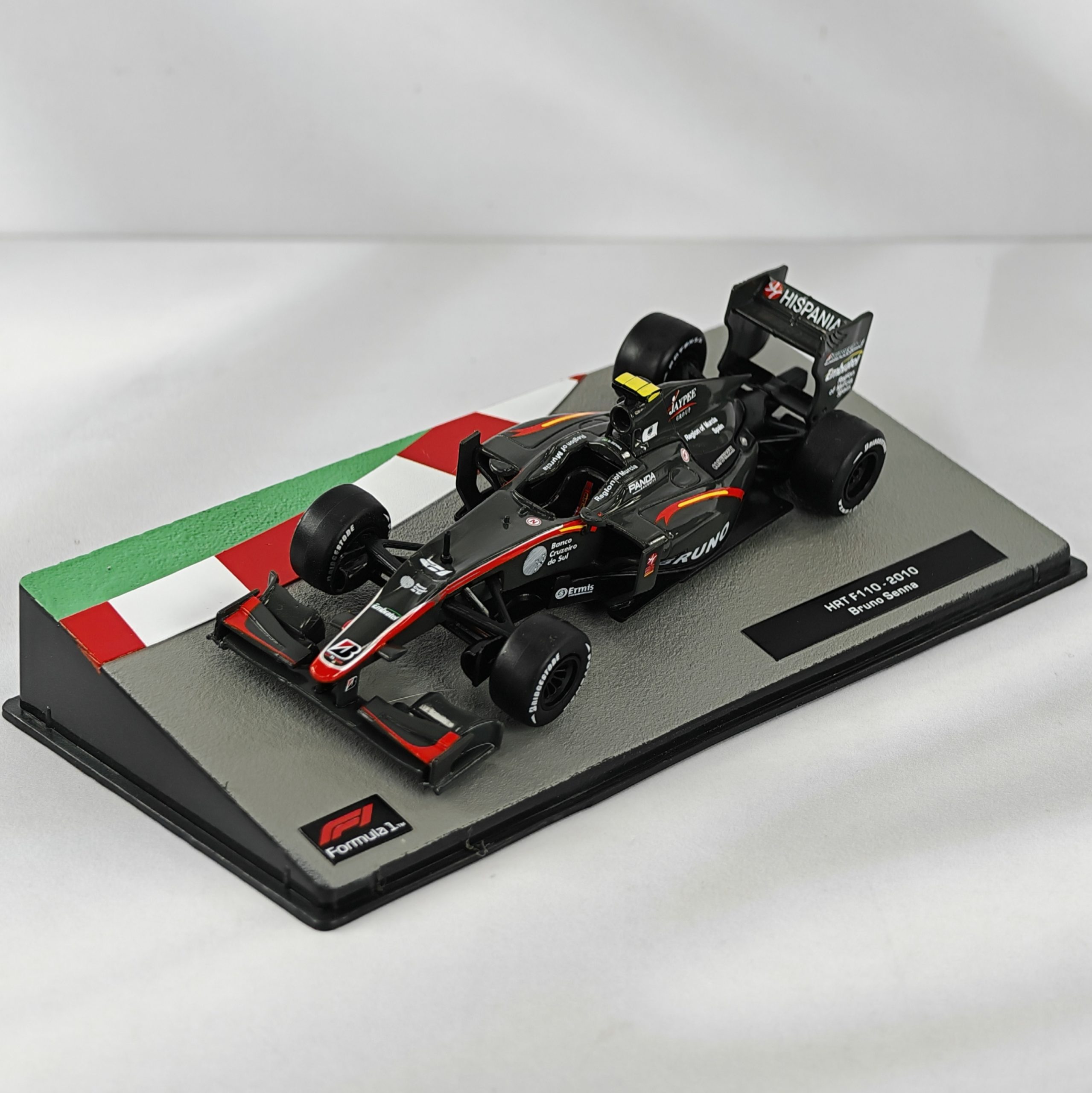 Hispania HRT F110 2010 #21 Bruno Senna Caja Acrilica Altaya 1:43