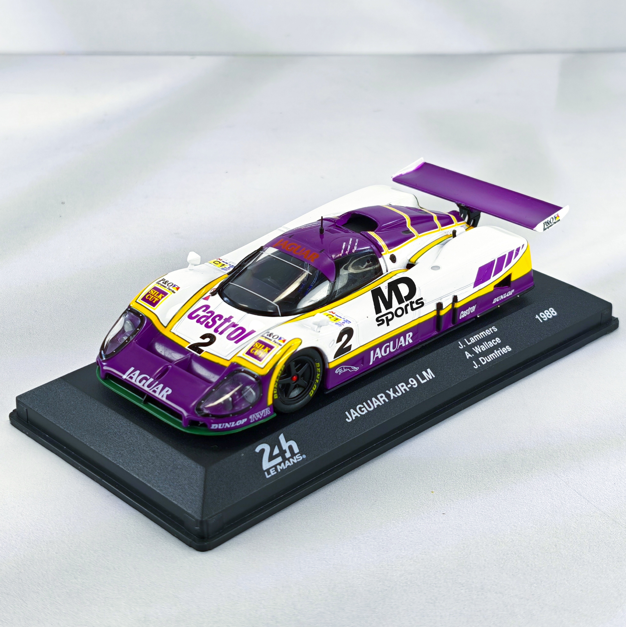 Jaguar XJR-9 LM LeMans 1968 #2 Lammers-Dumfries-Wallace Caja Acrílica Altaya 1:43