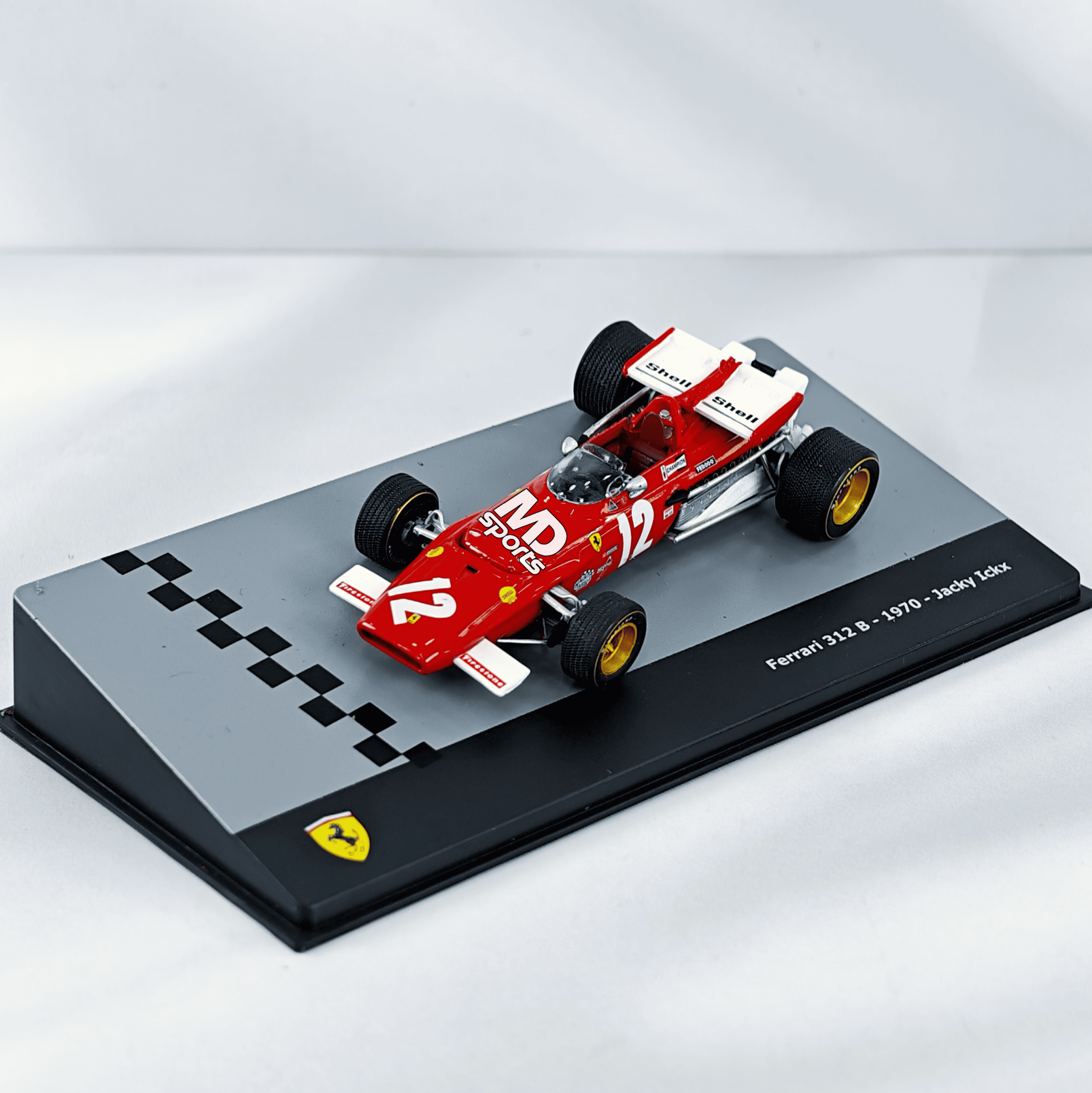 Ferrari 312 B 1970 #12 Jacky Ickx Caja Acrilica IXO 1:43