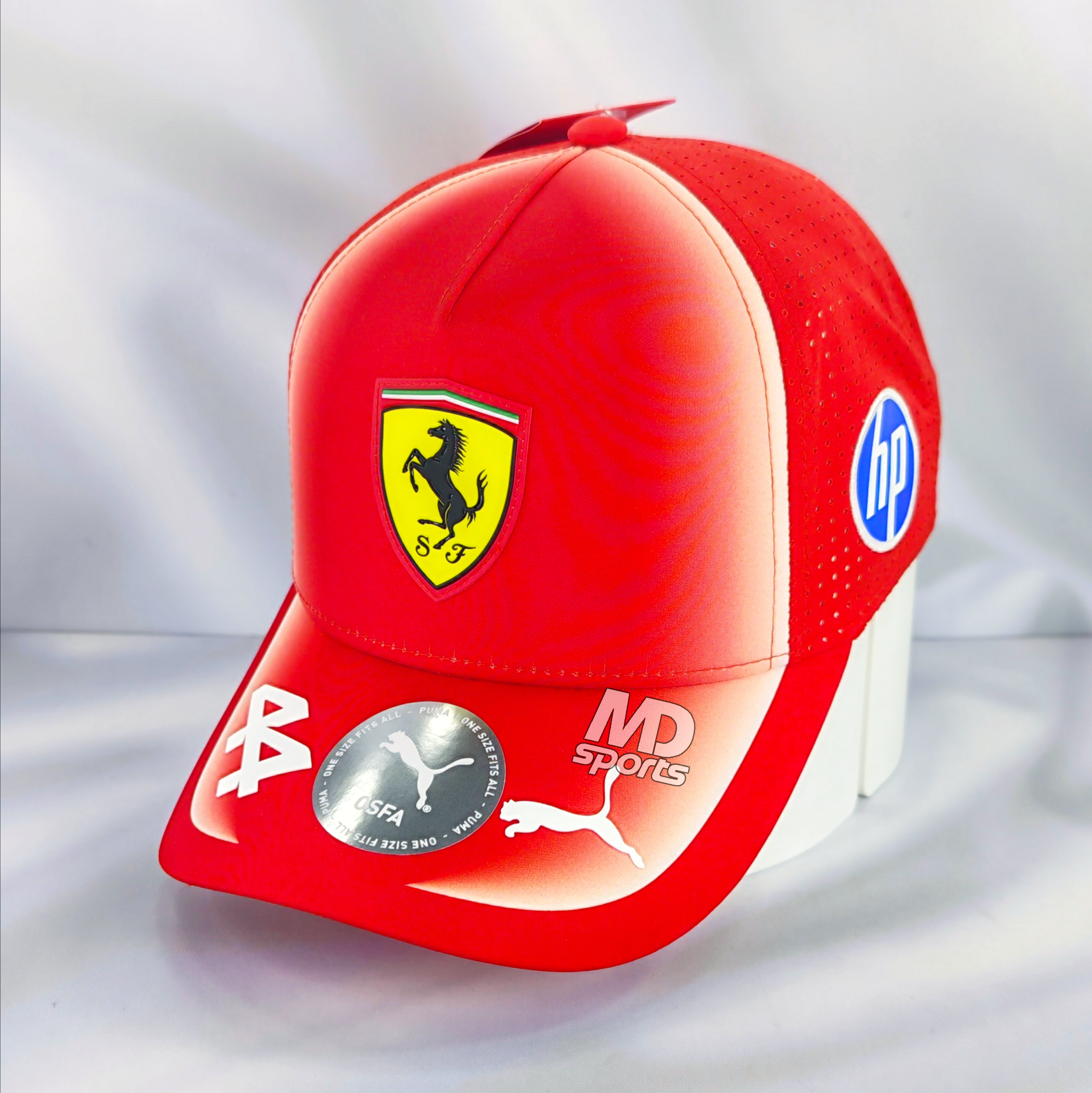 Gorro PUMA Oficial Scuderia Ferrari HP Lewis Hamilton 2026 Rojo