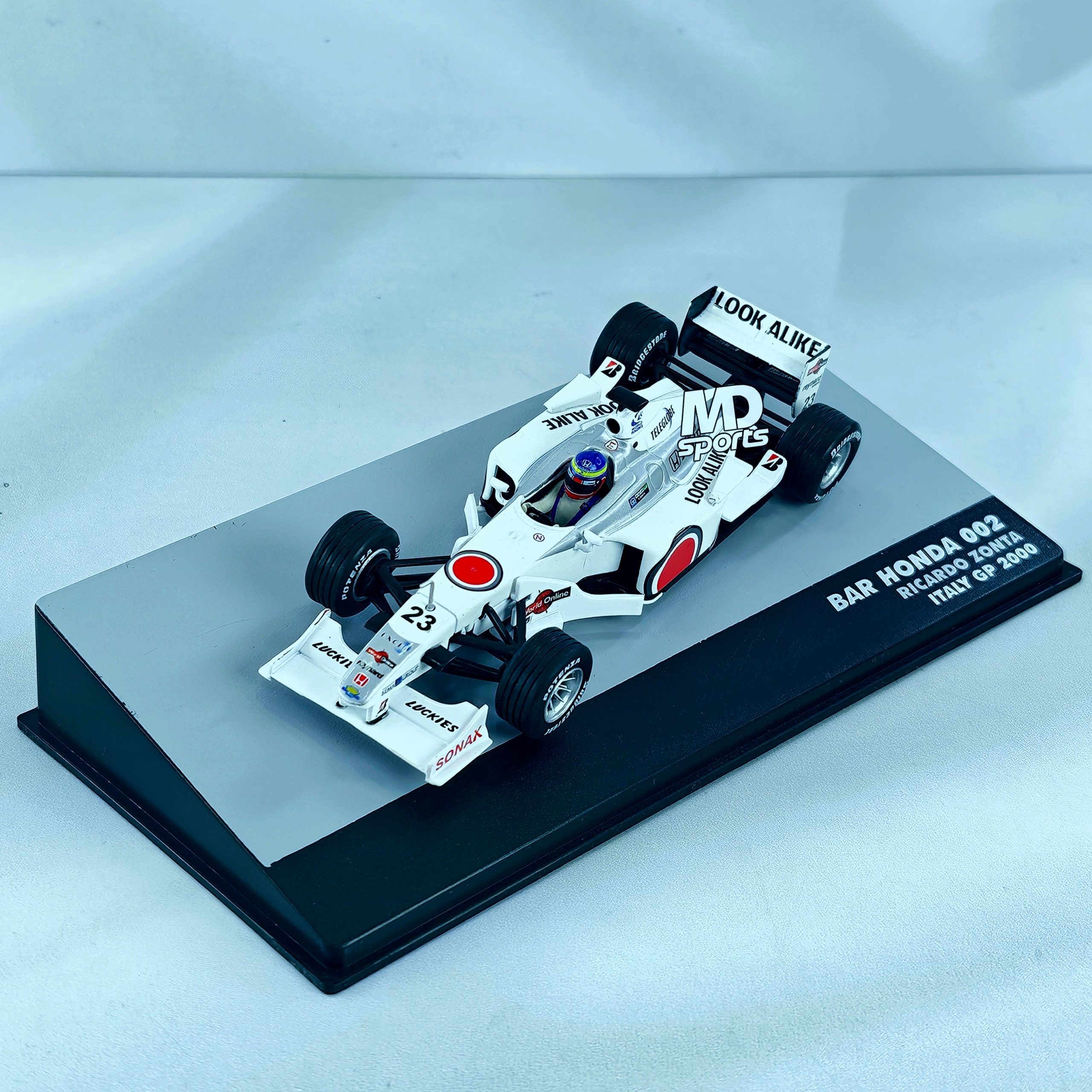BAR-Honda 002 GP Italia 2000 #23 Ricardo Zonta Caja Acrilica IXO 1:43
