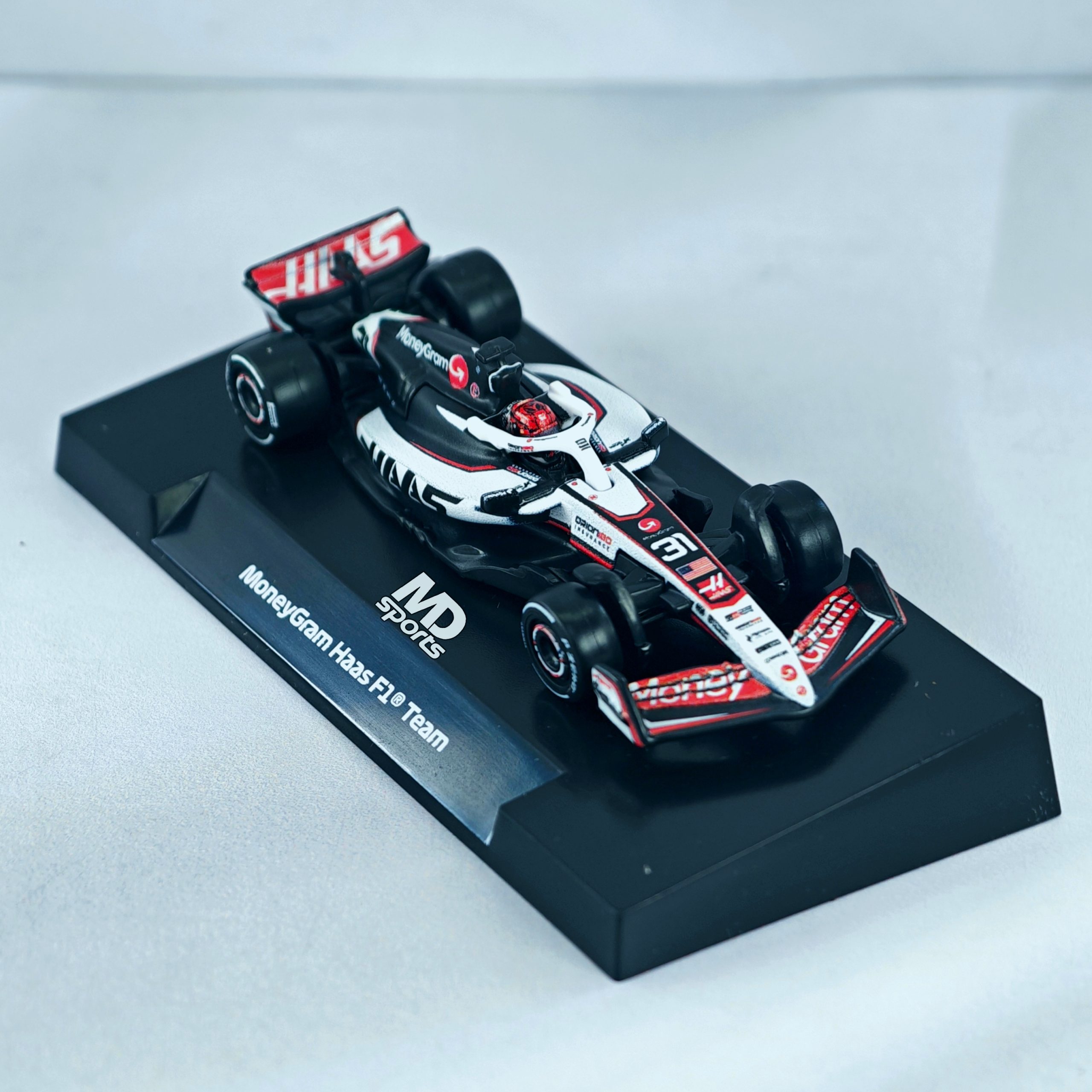 Haas VF-25 2025 #31 Esteban Ocon HotWheels Premium 1:64