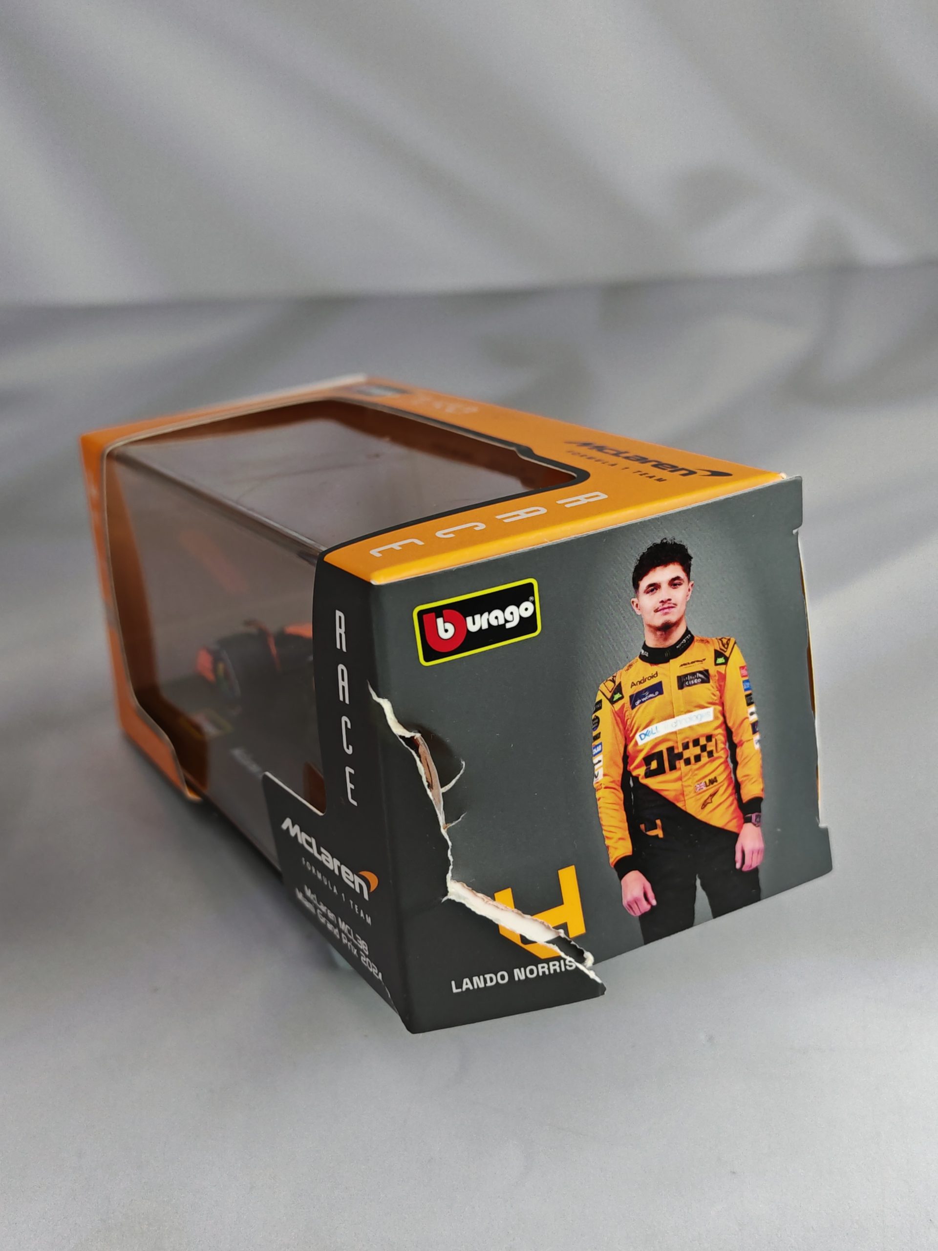 Mclaren MCL38 GP Miami 2024 #4 Lando Norris Caja Acrilica Burago 1:43 (CON DETALLE)
