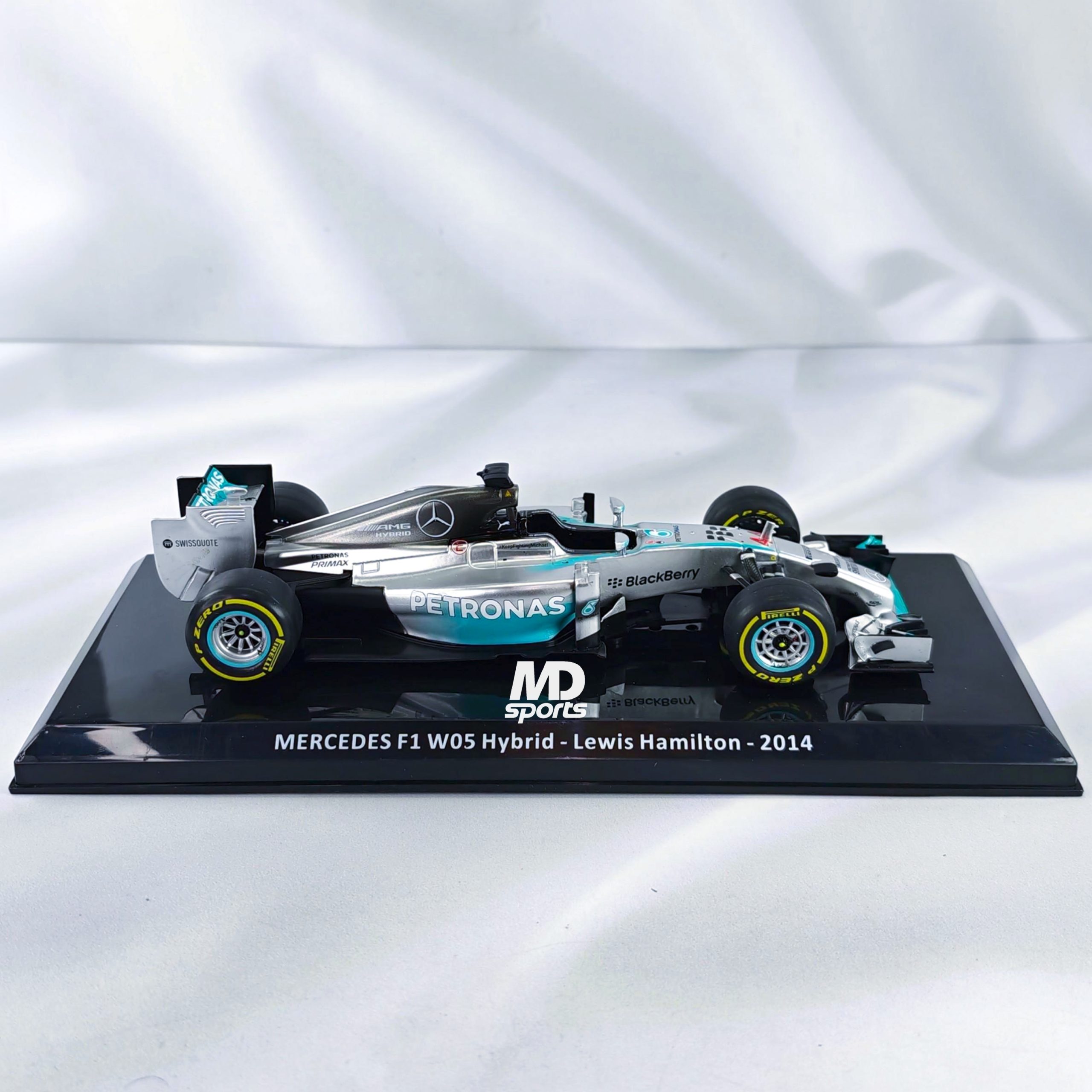 Mercedes W05 Hybrid 2014 #44 Lewis Hamilton Caja Normal Premium Collect 1:24