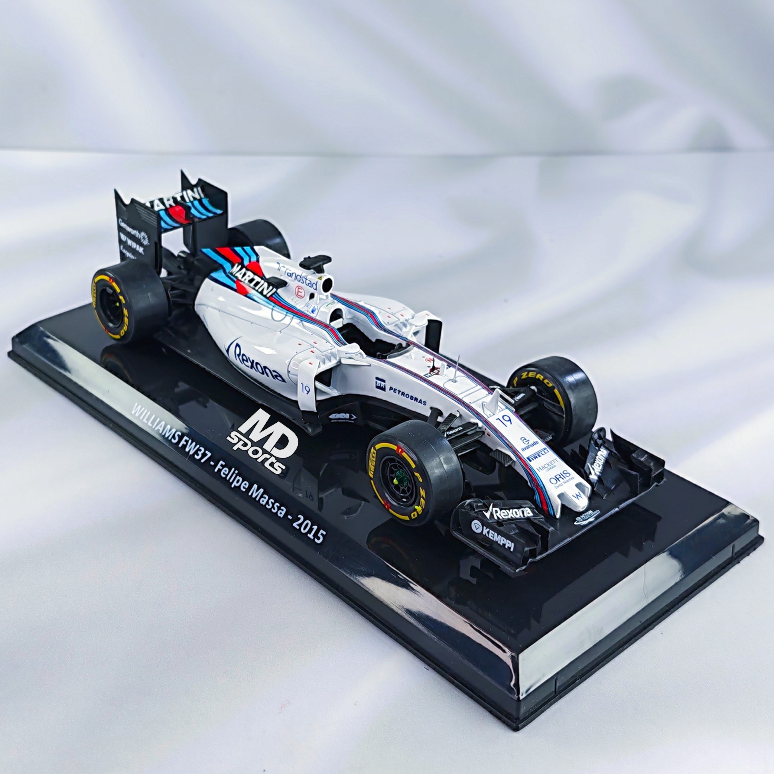 Williams FW37 #19 Felipe Massa 2015 Caja Normal Premium Collect 1:24