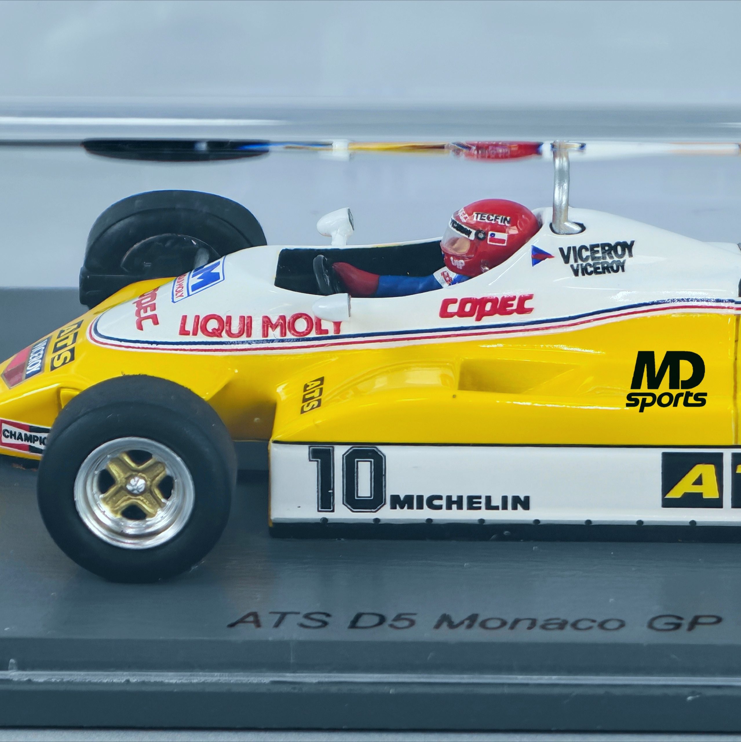 ATS Ford D5 GP Monaco 1982 #10 Eliseo Salazar Caja Acrilica Spark 1:43 - Imagen 3