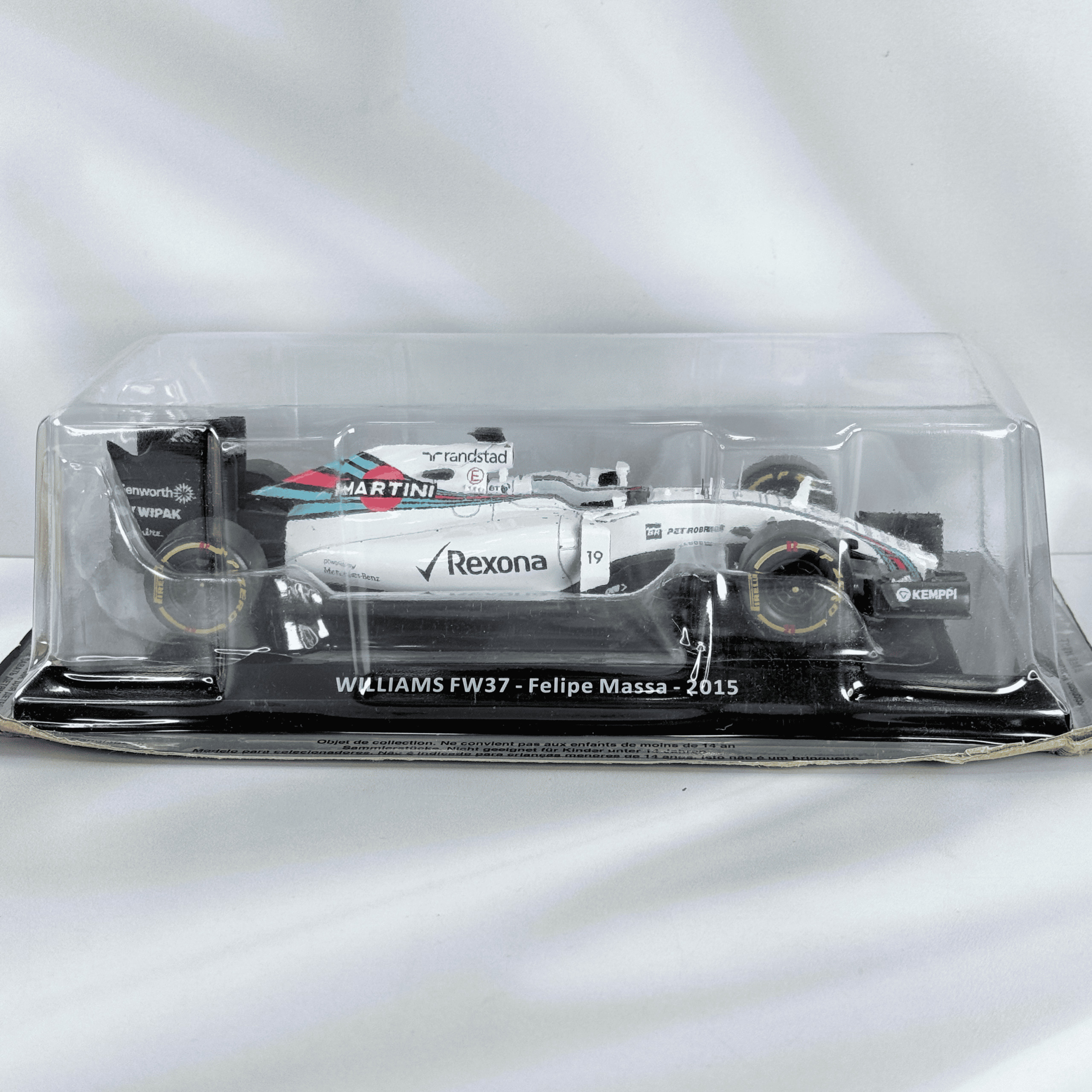 Williams FW37 #19 Felipe Massa 2015 Caja Normal Premium Collect 1:24