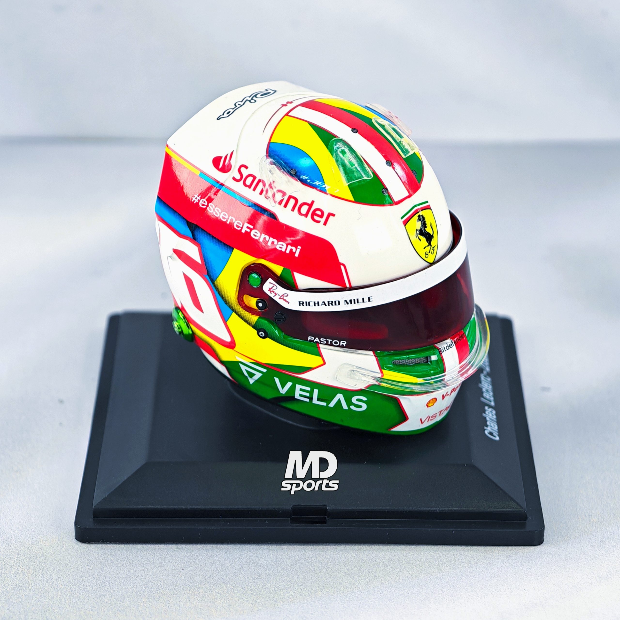 Casco Formula 1 Charles Leclerc Ferrari GP Brasil 2022 Spark 1:5 - Imagen 2