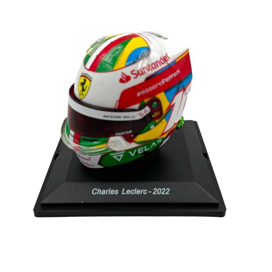 Casco Formula 1 Charles Leclerc Ferrari GP Brasil 2022 Spark 1:5