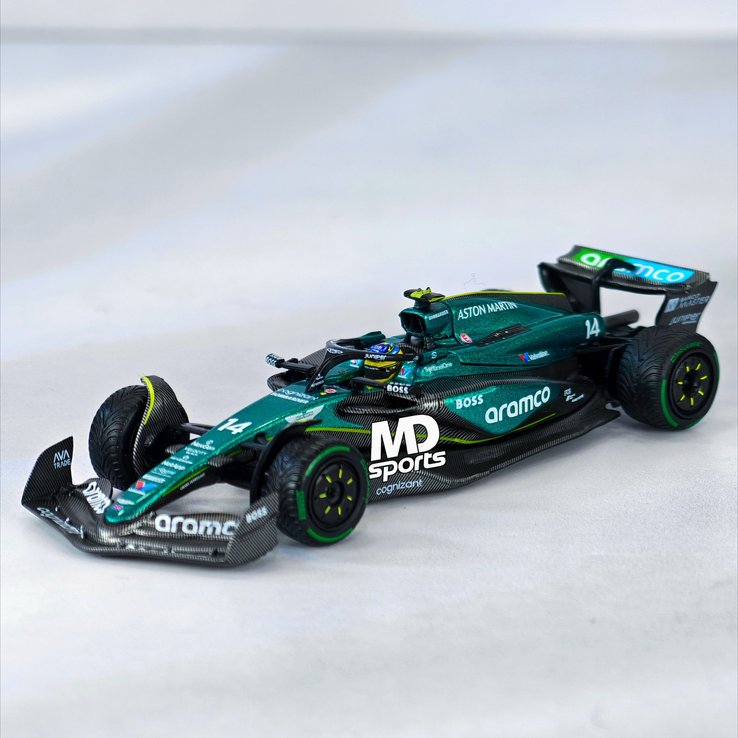 Aston Martin AMR24 GP Canada 2024 #14 Fernando Alonso Caja Acrilica MiniGT 1:64 - Imagen 3