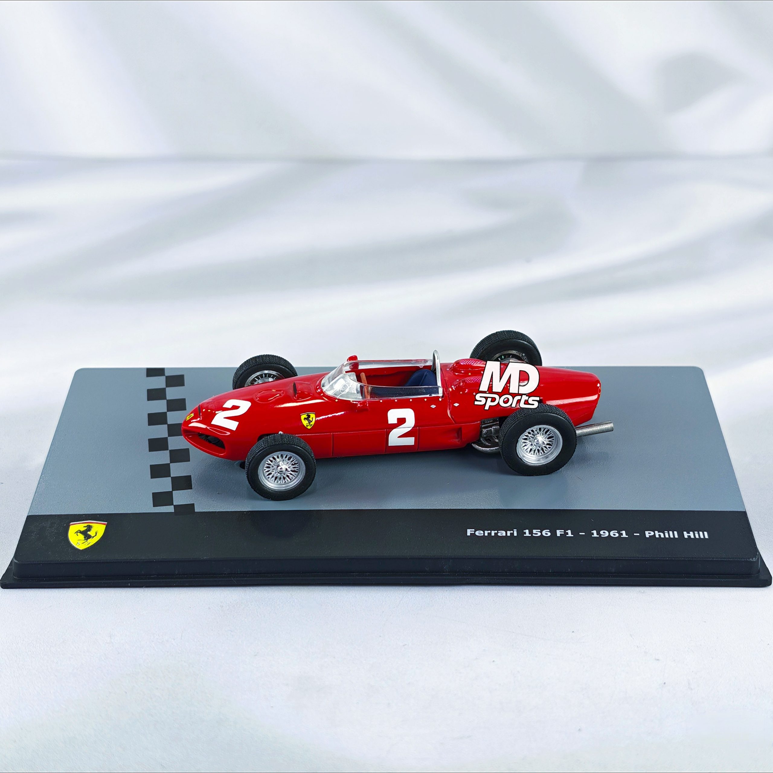 Ferrari 156 F1 1961 #2 Phill Hill Caja Acrilica IXO 1:43 - Imagen 3
