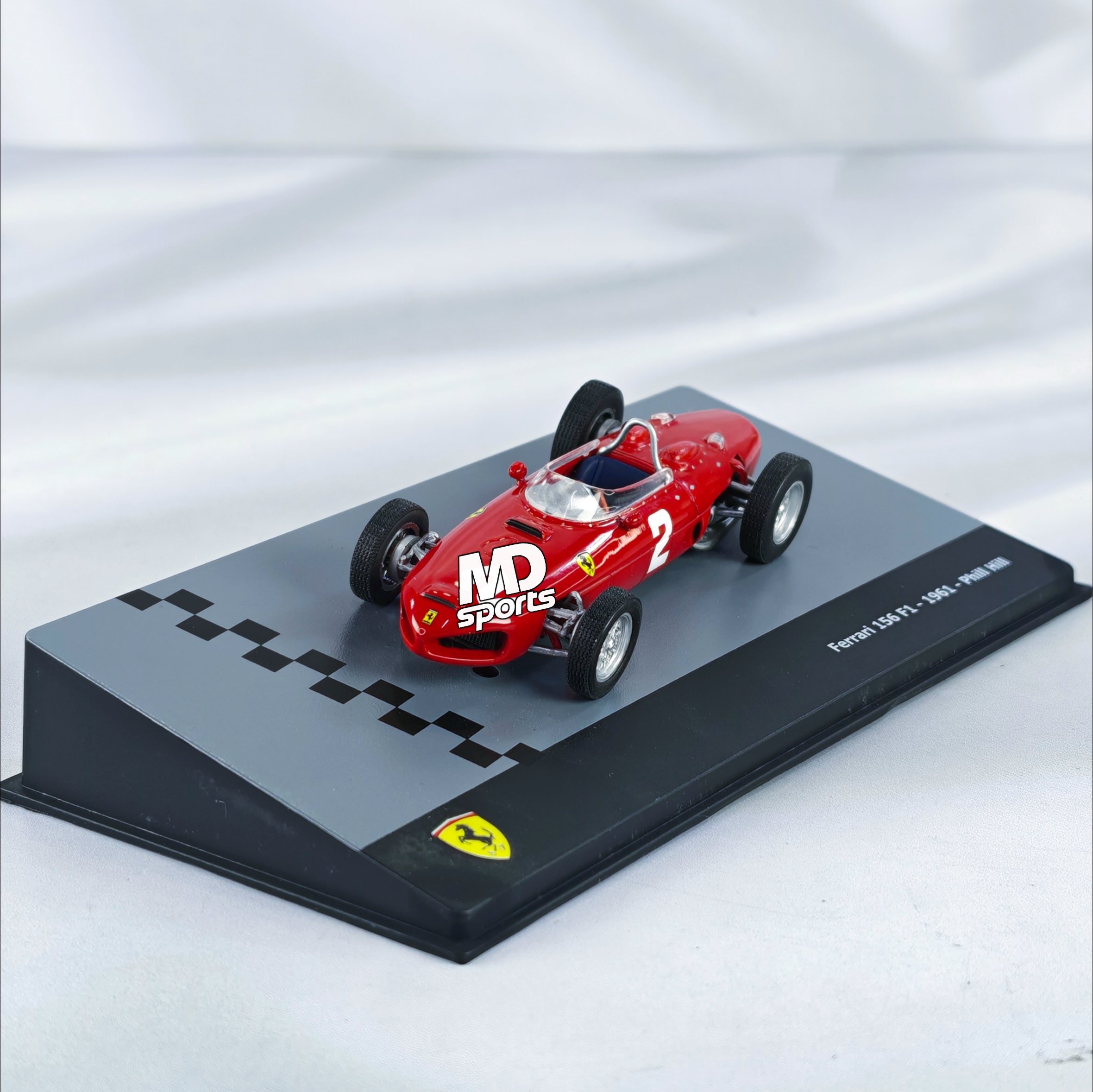 Ferrari 156 F1 1961 #2 Phill Hill Caja Acrilica IXO 1:43