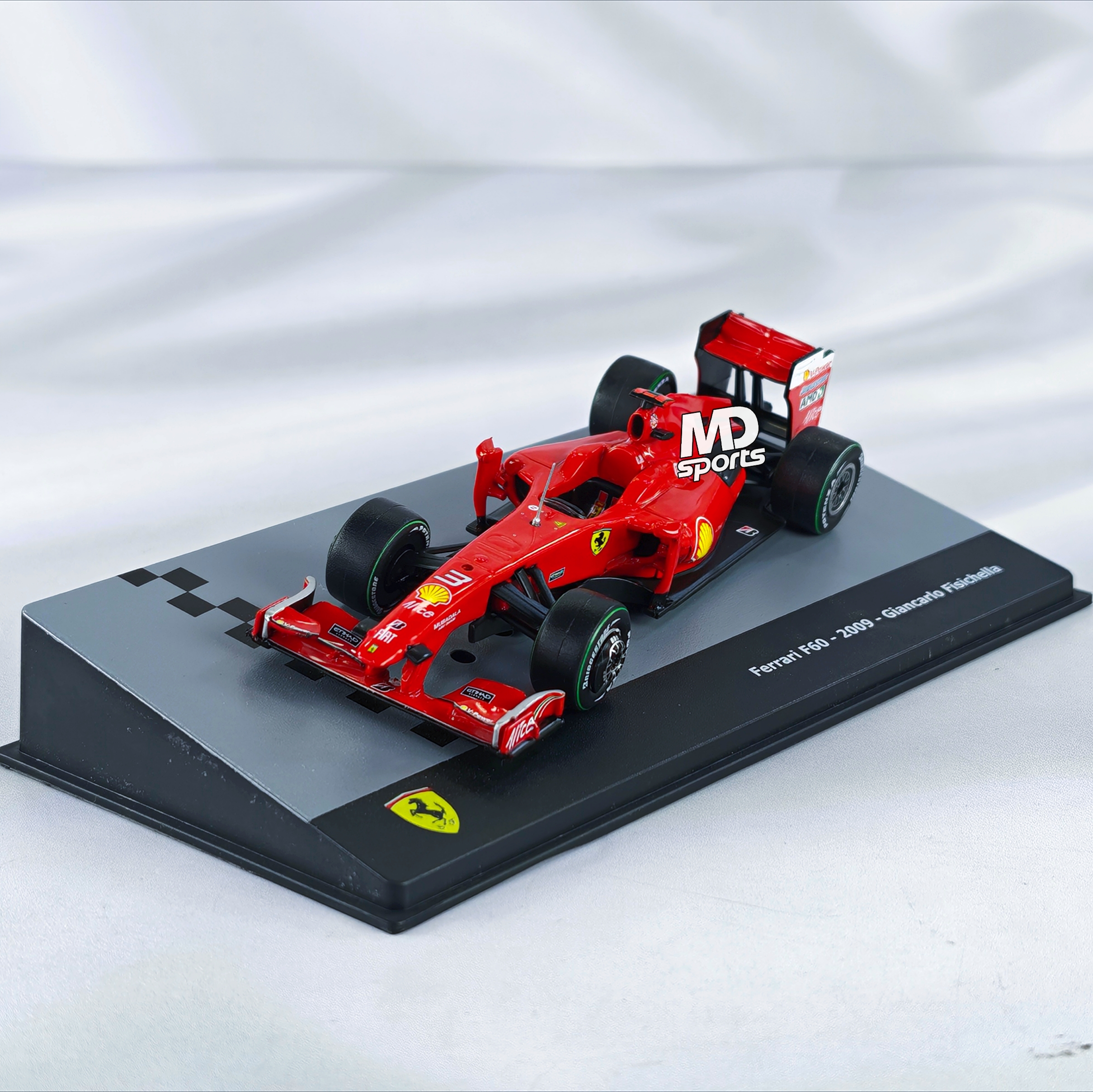 Ferrari F60 2009 #3 Giancarlo Fisichella Caja Acrilica IXO 1:43