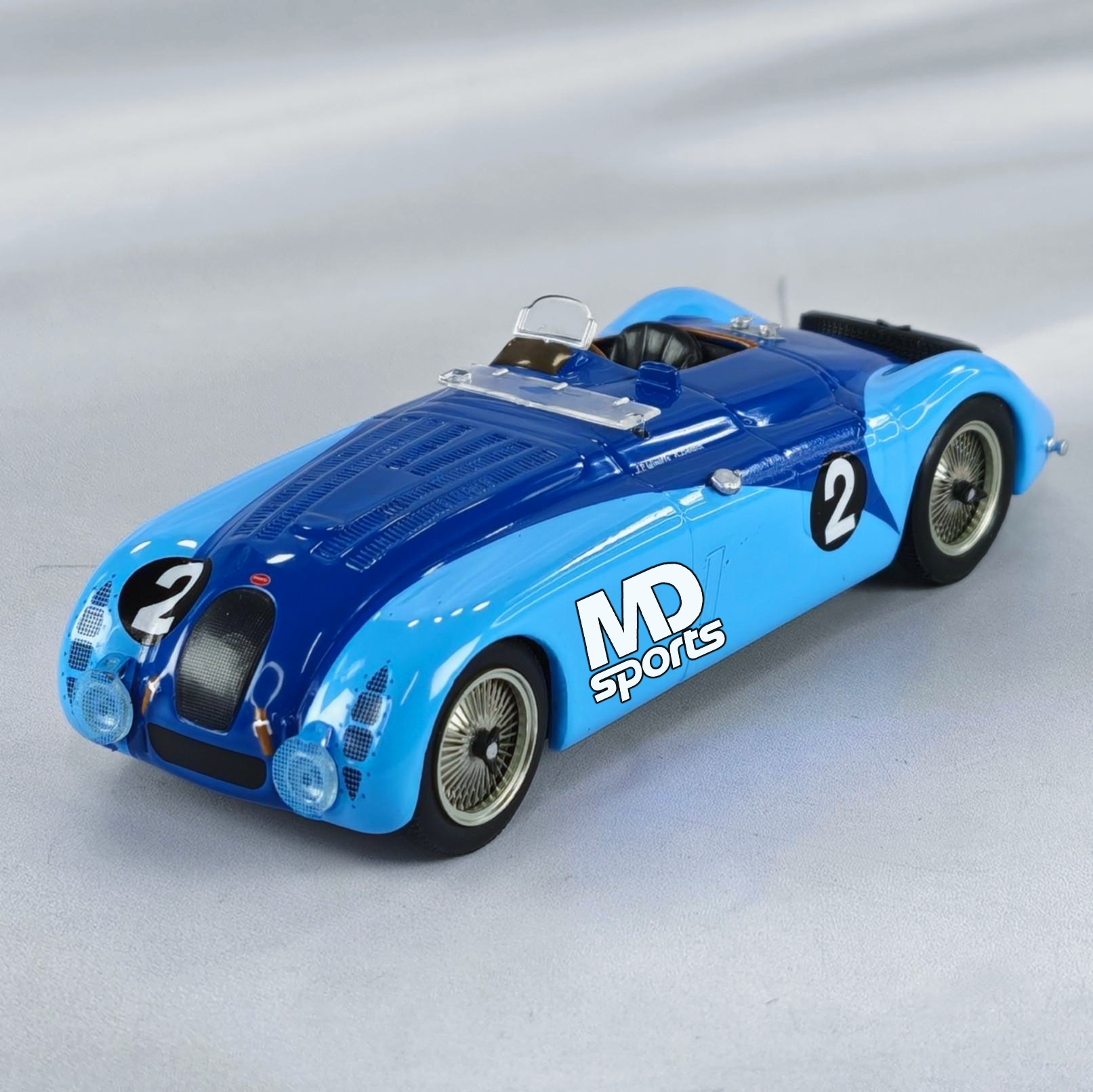 Bugatti 57G Tank LeMans 1937 #2 Wimille-Benoist Caja Acrilica Altaya 1:43 - Imagen 4