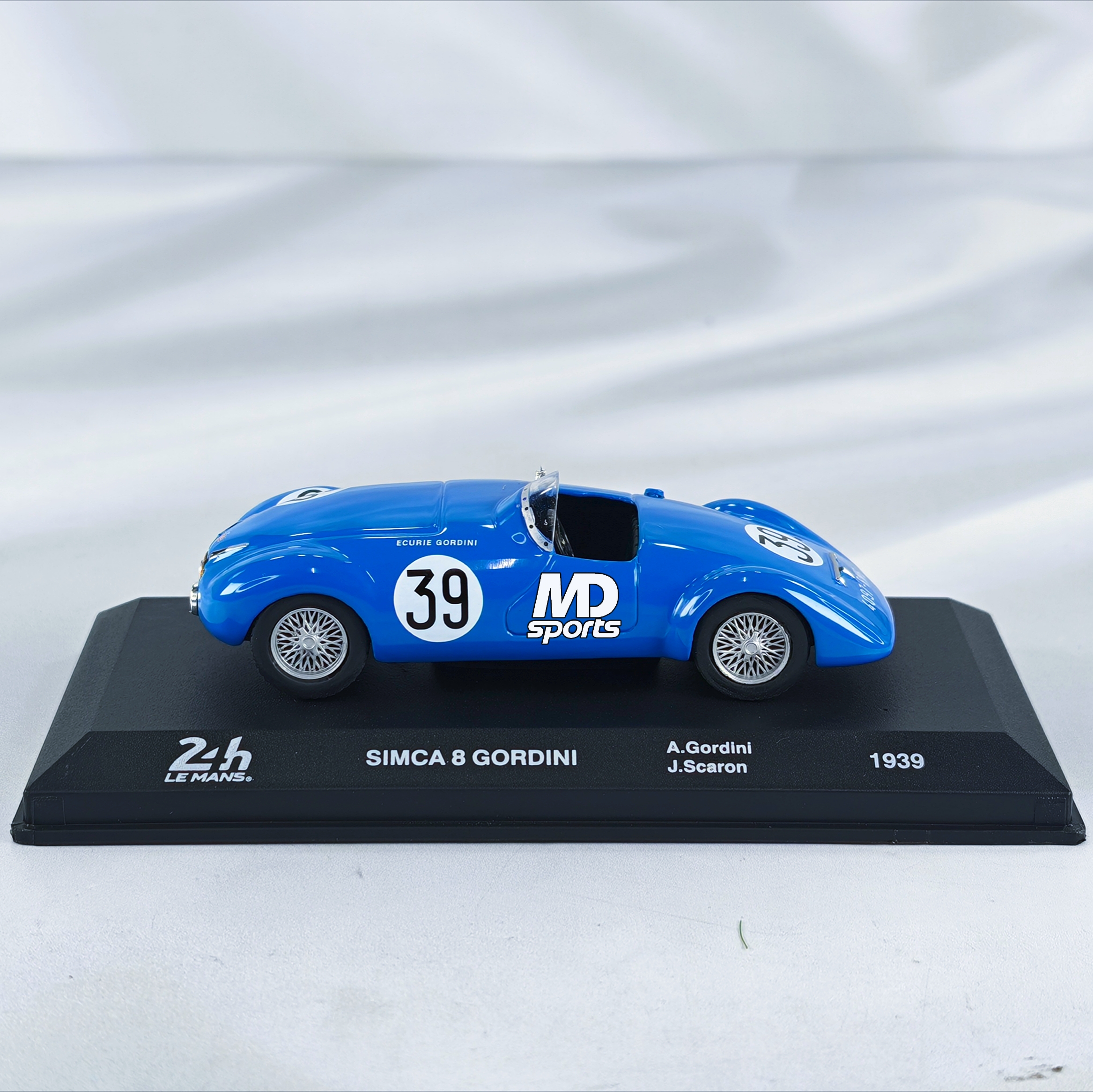 Simca 8 Gordini LeMans1939 #39 Gordini-Scaron Caja Acrilica Altaya 1:43 - Imagen 3