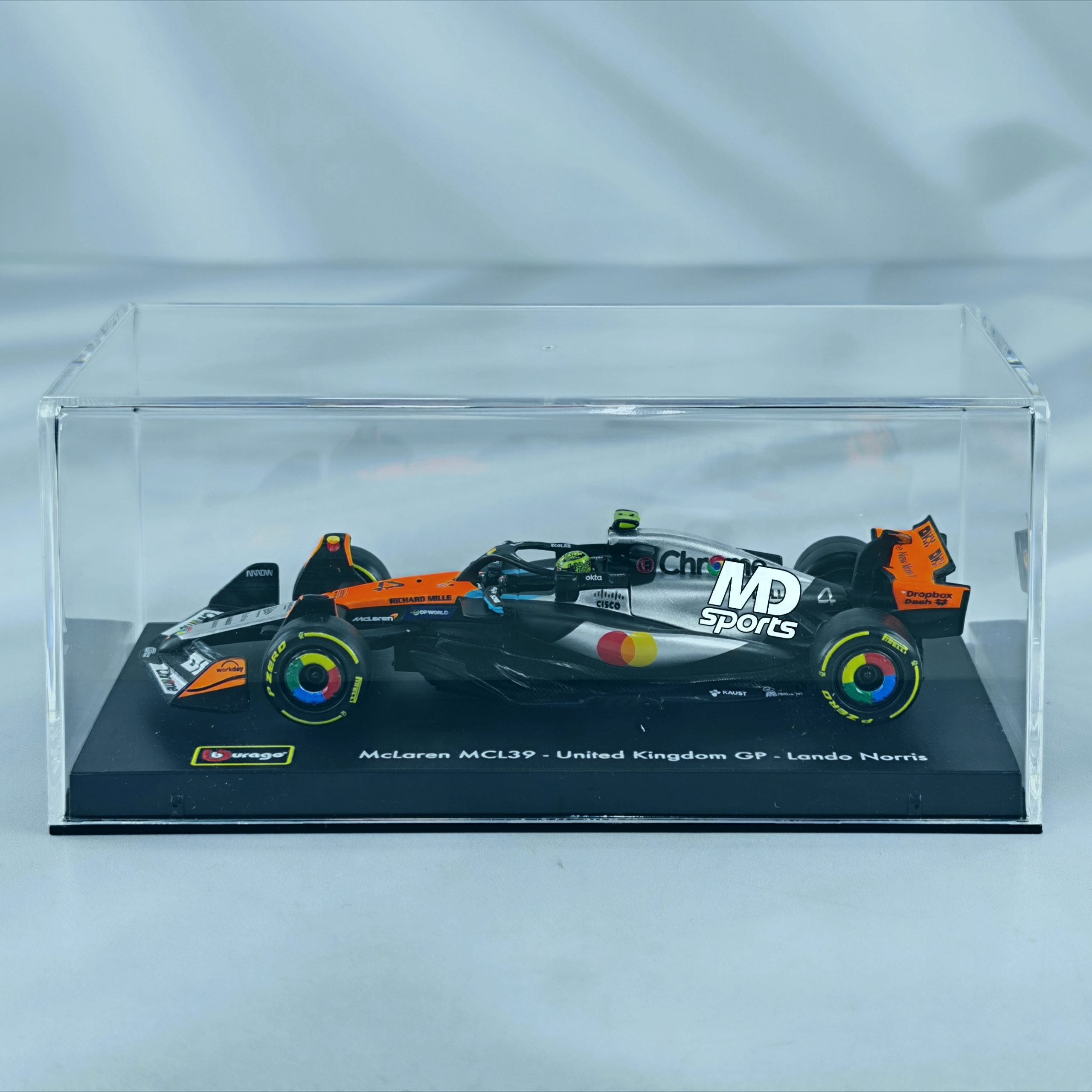 Mclaren MCL39 GP Silverstone 2025 #4 Lando Norris Caja Acrilica Burago 1:43 - Imagen 3