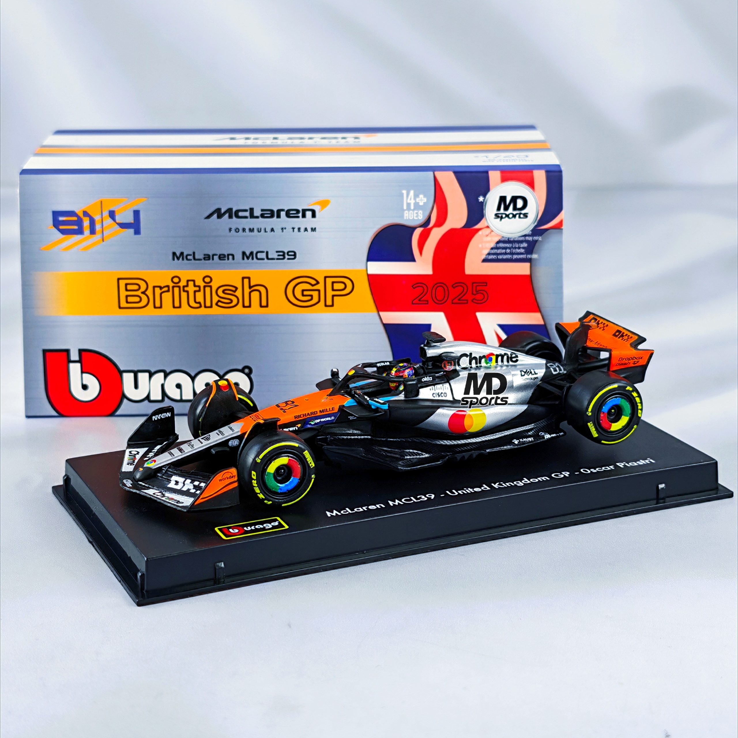 Mclaren MCL39 GP Silverstone 2025 #81 Oscar Piastri Caja Acrilica Burago 1:43