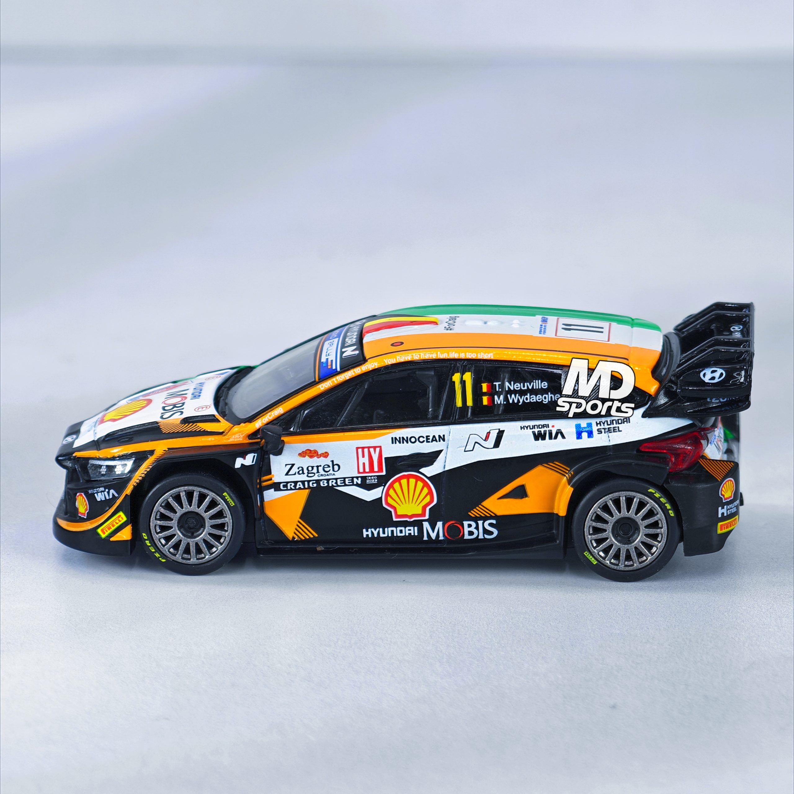 Hyundai i20 Hybrid WRC Croatia 2023 #11 Thierry Neuville Caja Normal MiniGT 1:64 - Imagen 4