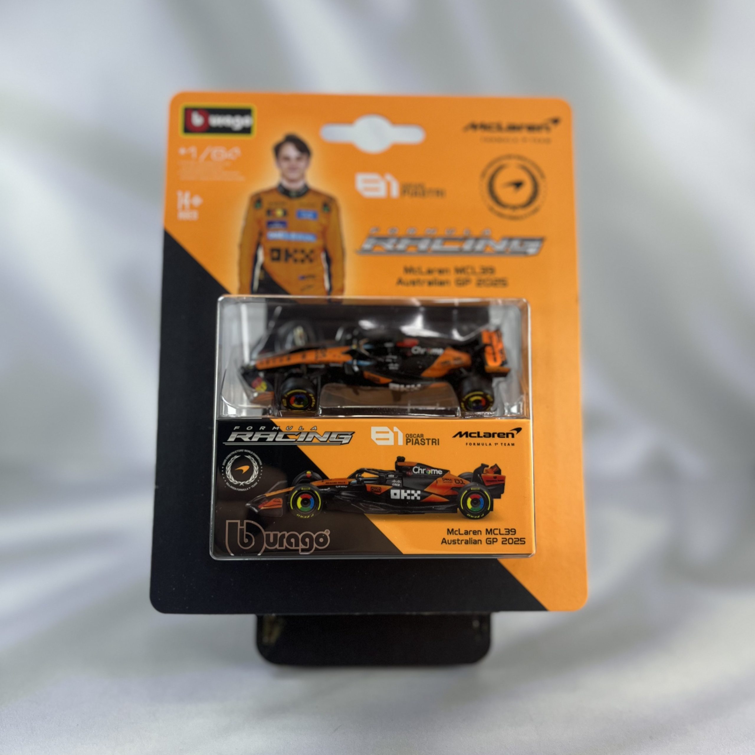 Mclaren MCL39 Australia GP 2025 #81 Oscar Piastri Con Caja Burago 1:64