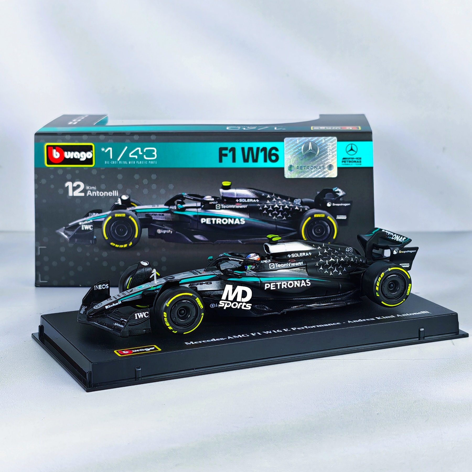 Mercedes W16 2025 #12 Kimi Antonelli Caja Acrilica Burago 1:43