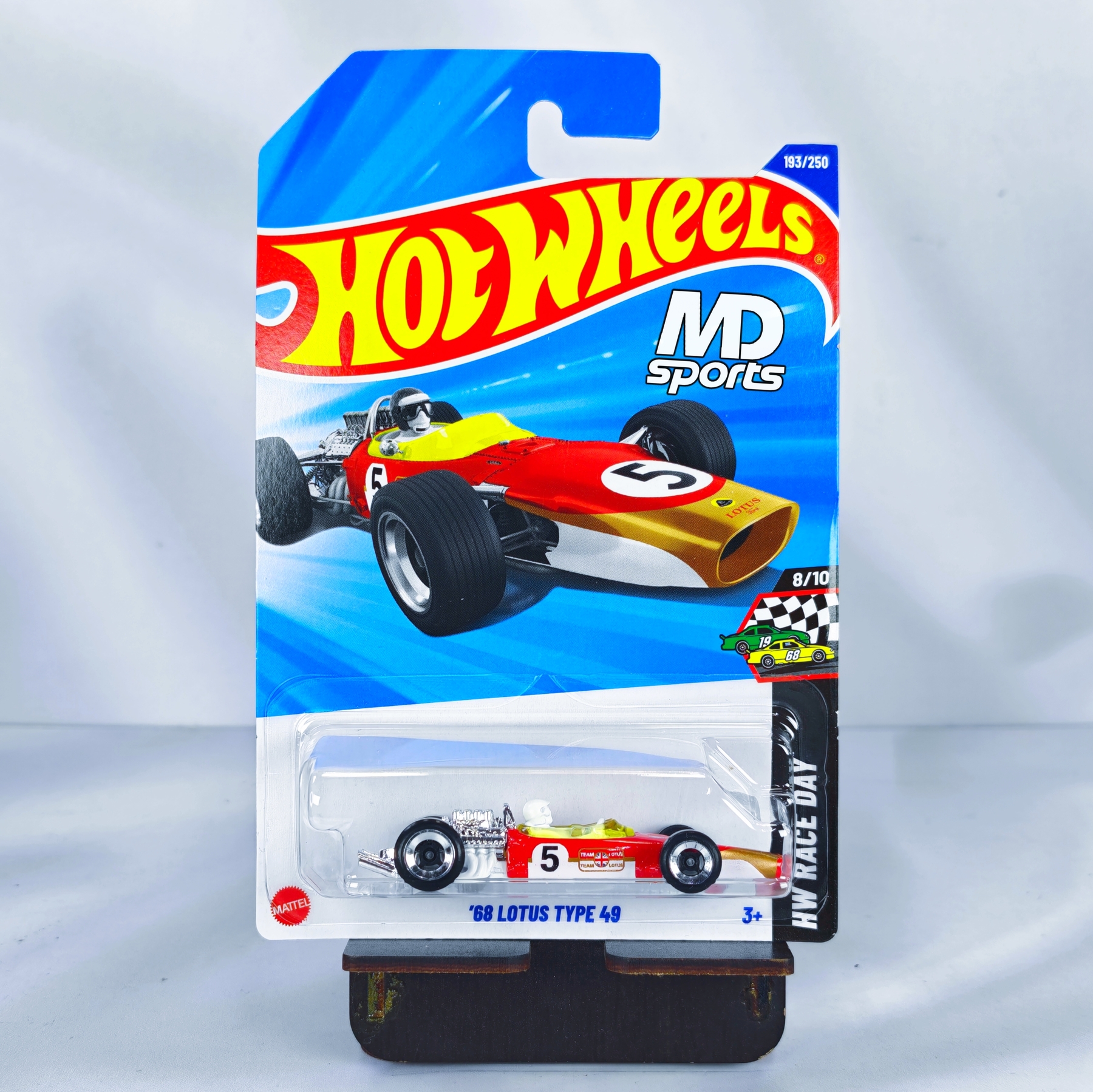 Lotus F1 Team Type 49 1968 #5 Graham Hill HotWheels Basico 1:64